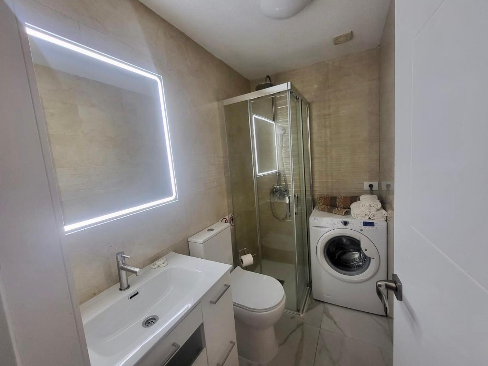 2 Bedrooms Flat 50 Mts Away From Las Canteras Beach 라스팔마스 외부 사진
